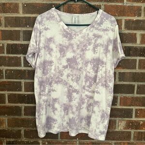 West Loop Lavender Tie-Dye V-Neck Tee